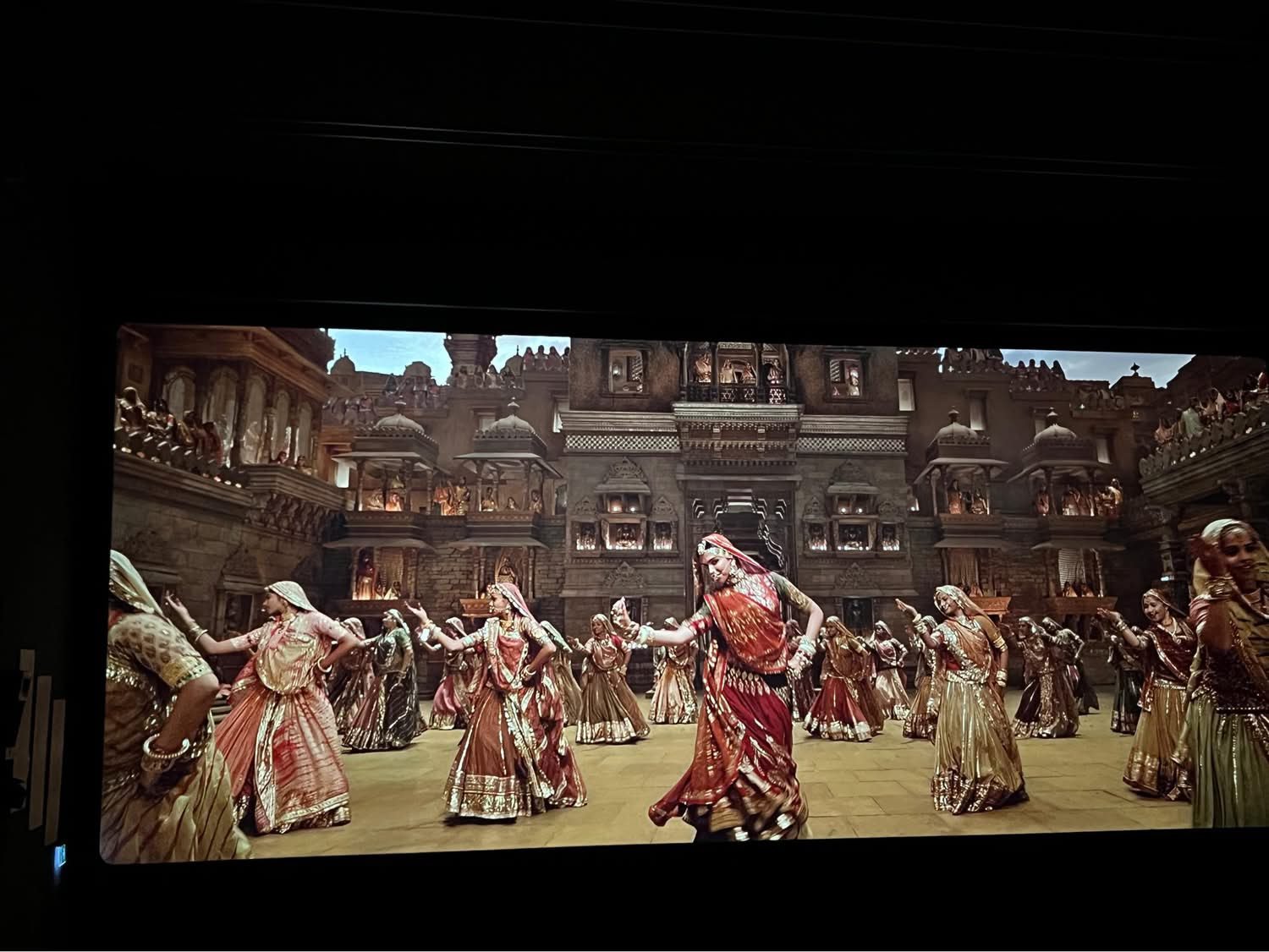 The Film Festival organised by  @cgimilan  concluded with the screening of Padmavat on 20 March. Supported by  @MIB_India  &  @MEAIndia , the festival showcased India’s rich cinematic diversity with films like The Diplomat, Shershah, Vikram, Gadar 2, Iratta & Padmavat, bringing Indian storytelling to Italian audiences and the diplomatic community.