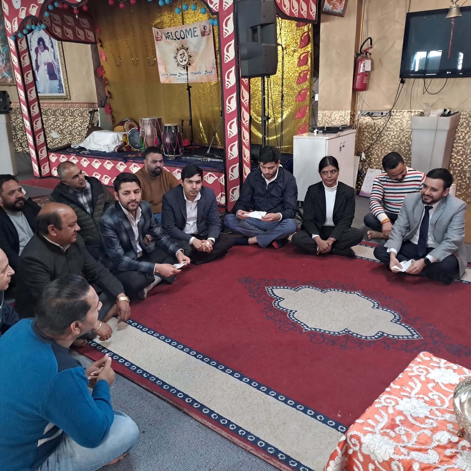 On 29 March 2026, Consulate officials visited Gurdwara Sachkhand Ishar Darbar in Brescia& Sanatan Dharma Mandir in Arzignano, Vicenza, where they offered prayers along with members of the Indian community. On this occasion, they also briefed diaspora members on various initiatives being undertaken by the Consulate for the welfare of the community in Northern Italy.