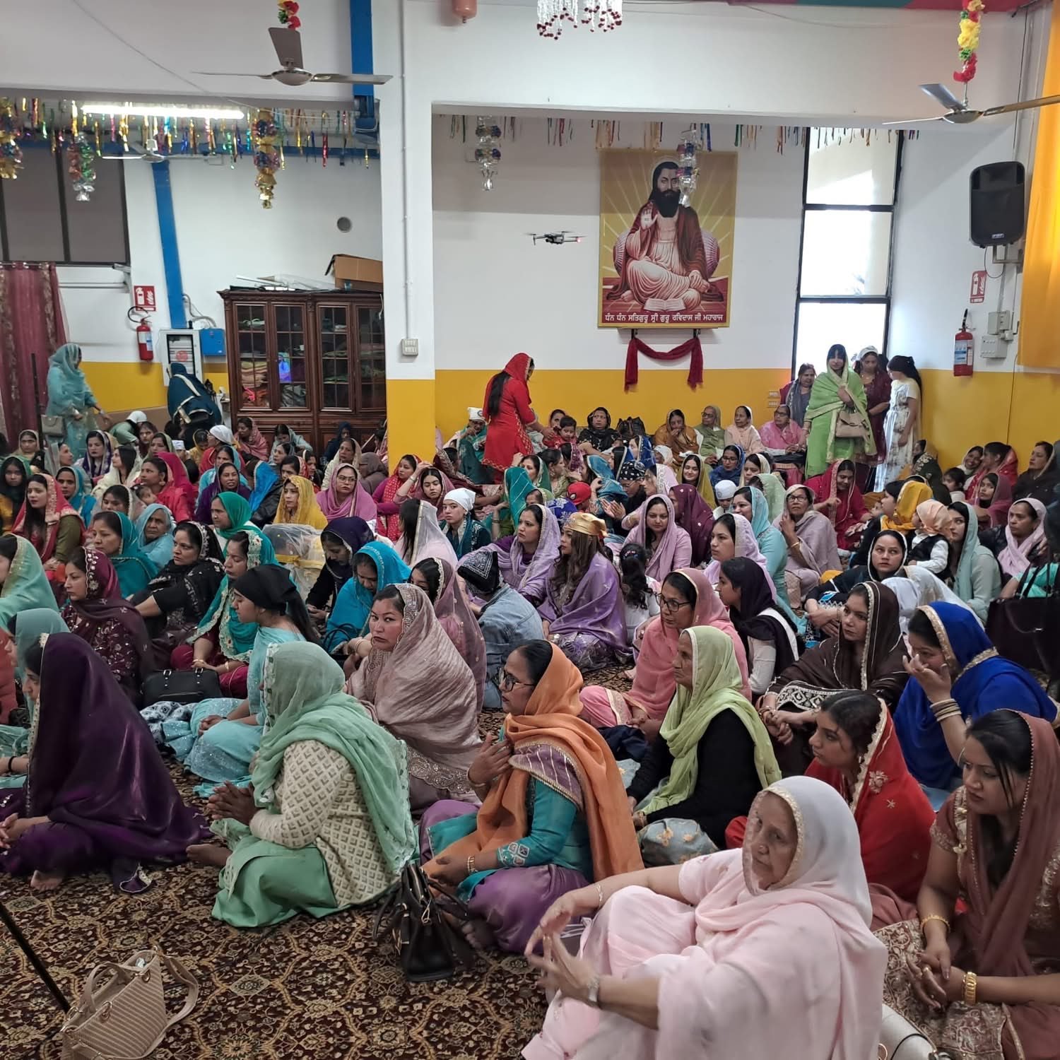 On 12 April 2026, Consul General Mr. Lavanya Kumar visited Shri Guru Ravidass Temple in Vicenza and offered prayers. He also briefed the Indian community about various initiatives being undertaken by the Consulate for the welfare of the diaspora. He was accompanied by Mr. Atul Chauhan, Consul for Community Affairs.