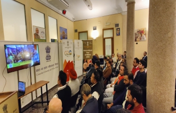 The 100th episode of #MannKiBaat100 by Hon’ble PM  @narendramodi  was showcased live at  @CGIMilan  today. Thank our Indian Community who turned up in large numbers to be a part of this special occasion. 